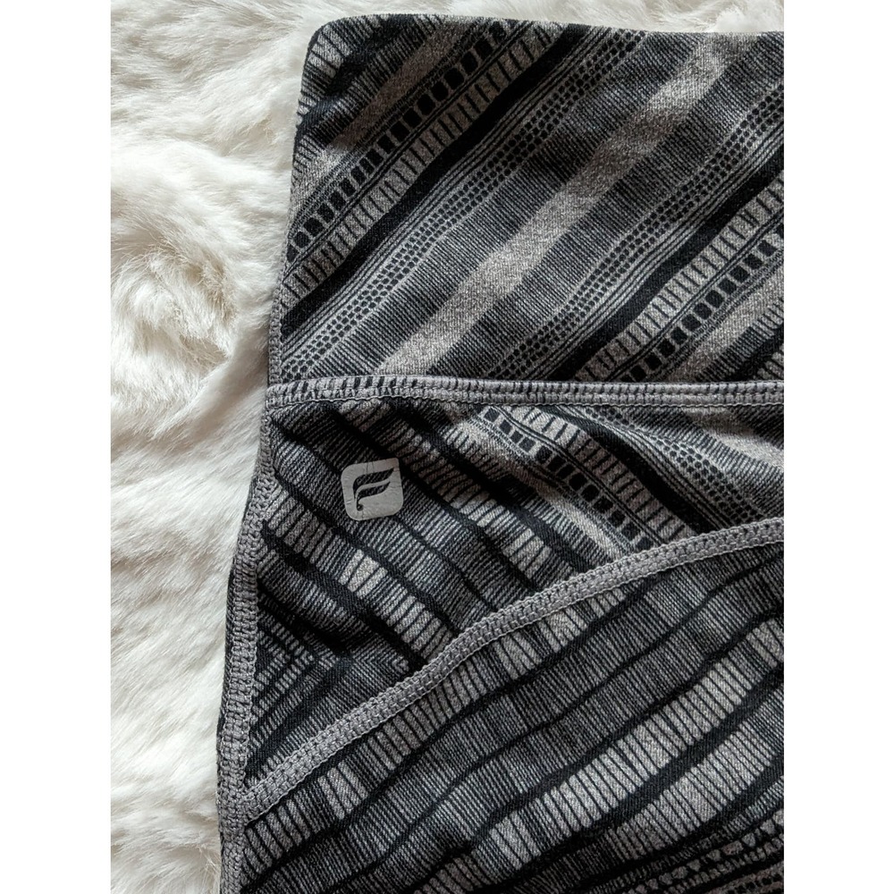 Fabletics Lima Capri Powerhold Leggngs Medium - image 7